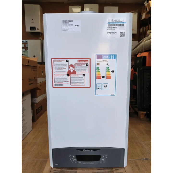 Дымоходный двухконтурный газовый котел Ariston Clas X 24 CF EU с ЖК-дисплеем — Santeh-Kompaniya