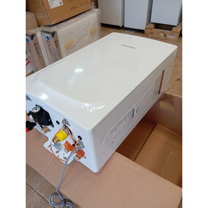 Двоконтурний газовий котел Navien Deluxe 24 кВт (Турбо) — Купити в Одесі