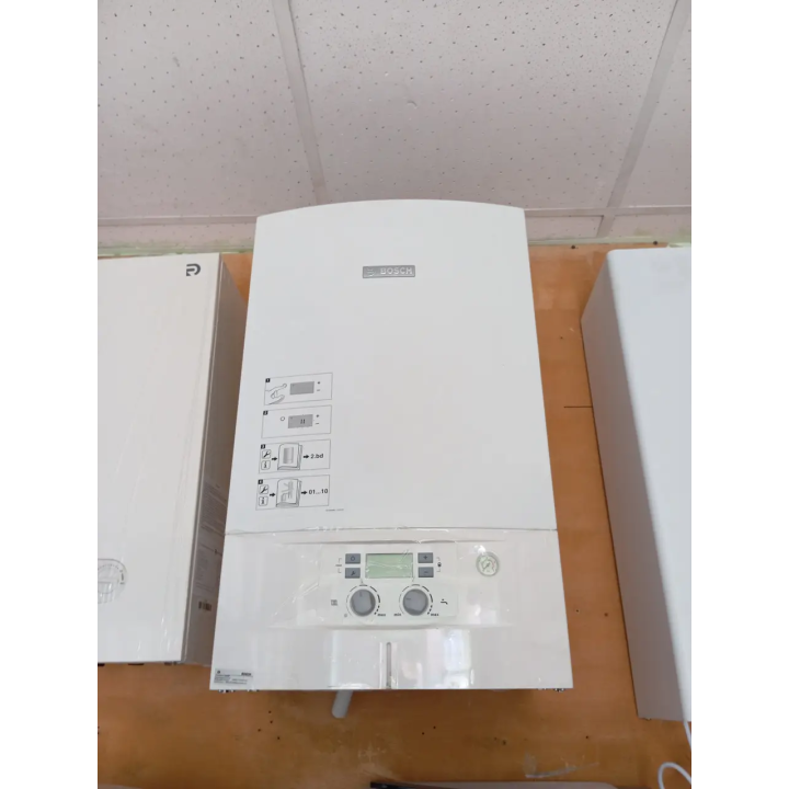 Конденсаційний котел BOSCH Condens 2000 W 24 кВт з трубою — Купити в Одесі