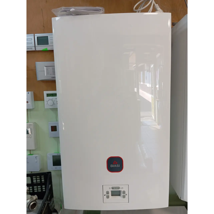 Конденсационный котел BIASI Rinova Condens 24 кВт с нержавеющим теплообменником — итальянское качество в Santeh-Kompaniya